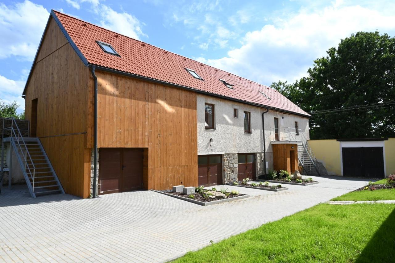 Penzion Mezi Radky Jindřichŭv Hradec Exterior photo